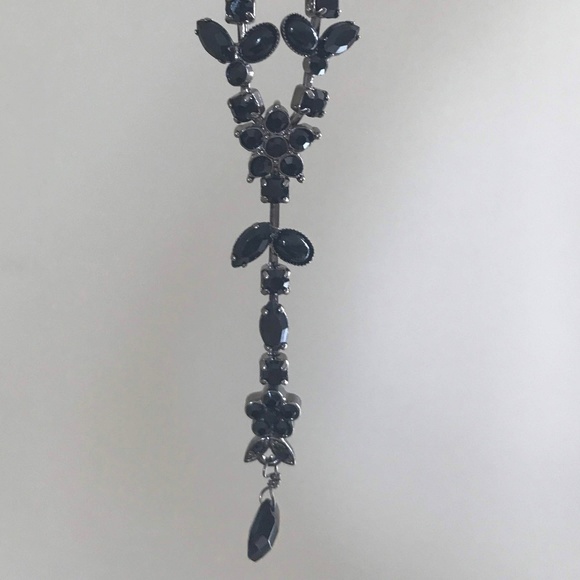 Black Dangling Necklace with Adjustable Clasp - Picture 3 of 3